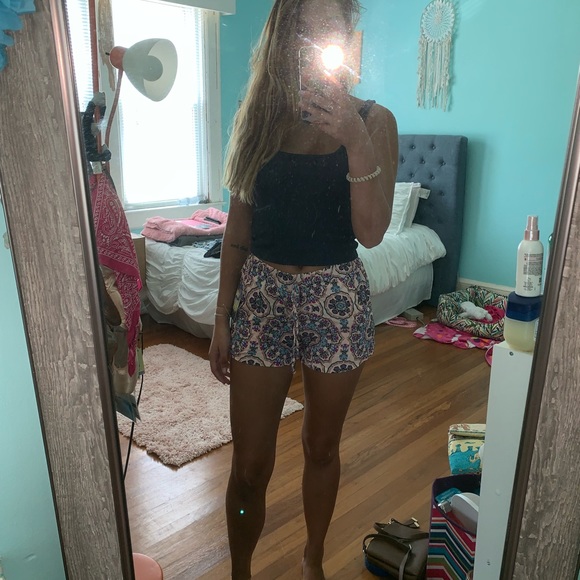 Printed Shorts - Picture 2 of 3